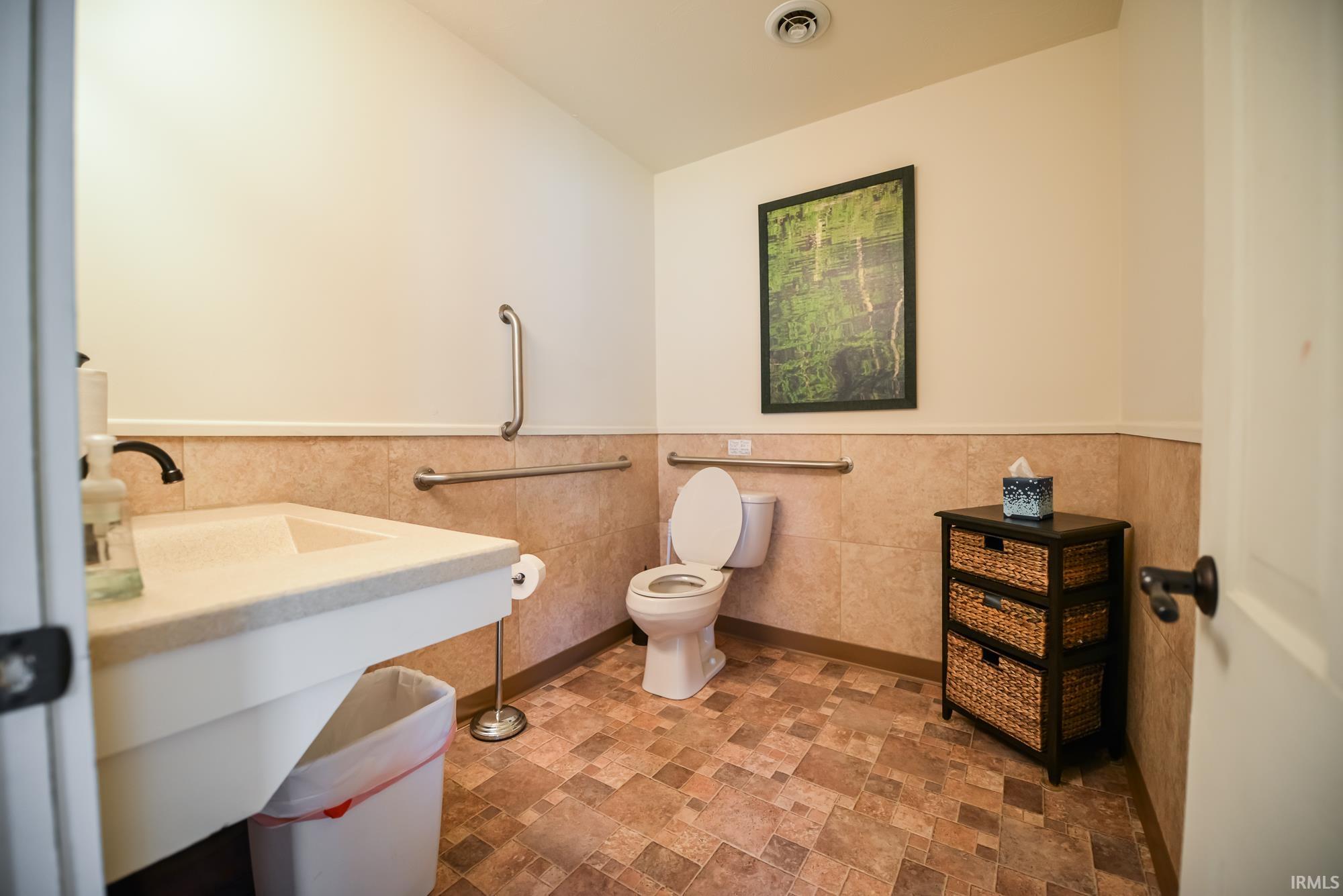 415 3rd Street Howe, IN 46746 - Photo 16 of 30 Gallery Image 16