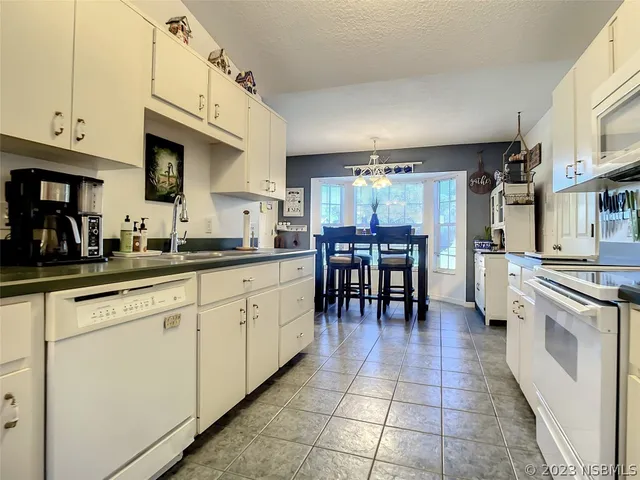 $319,000 | 3332 Juniper Drive, Edgewater, FL 32141