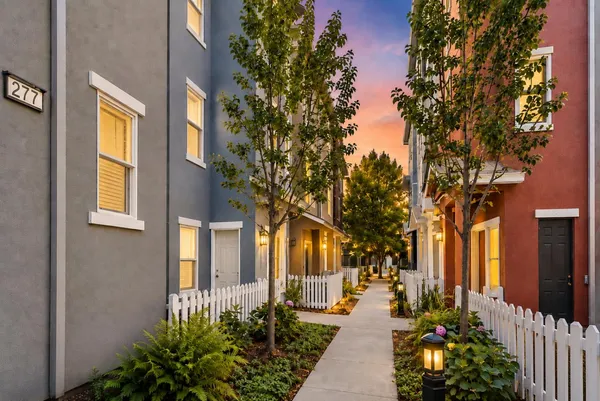 $1,088,800 | 1265 De Altura Common, San Jose, CA 95126