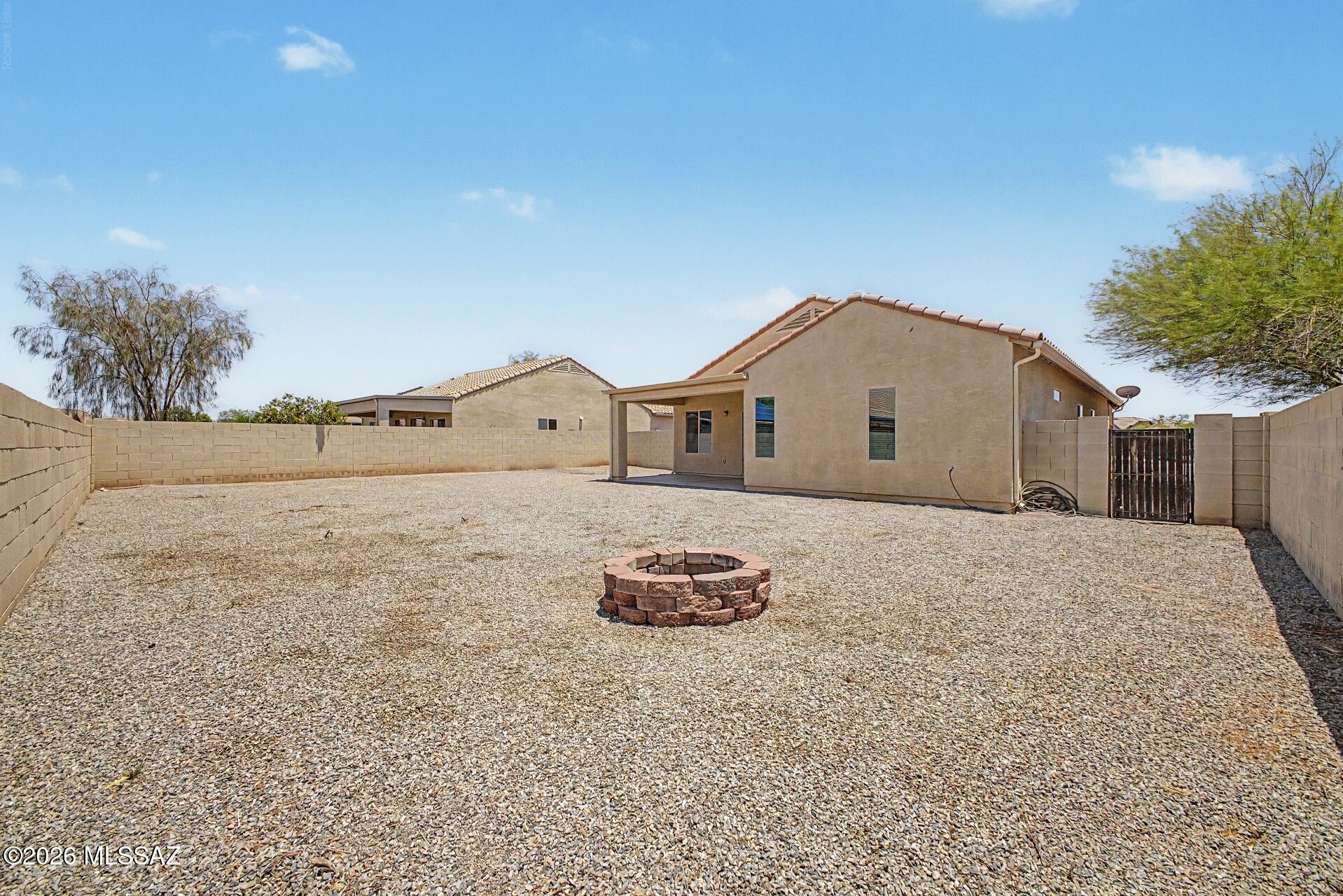 21626 East Frontier Road Red Rock, AZ 85145 - Photo 28 of 37
