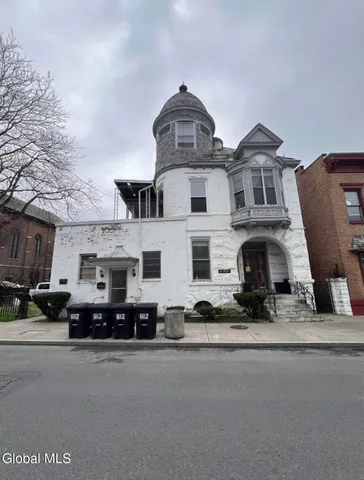 $1,395 | 612 Union Street, Unit 4, Schenectady, NY 12305