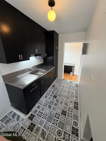 $1,395 | 612 Union Street, Unit 4, Schenectady, NY 12305