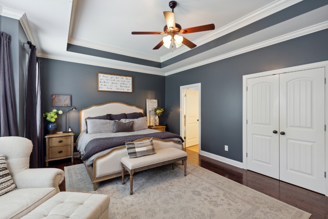 52 Abbey Road Lebanon, TN 37090 - Photo 21 of 40 a bedroom with furniture and a ceiling fan