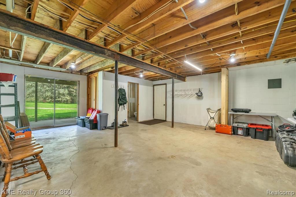 20470 Barton Road Pinckney, MI 48169 - Photo 32 of 35 Gallery Image 32