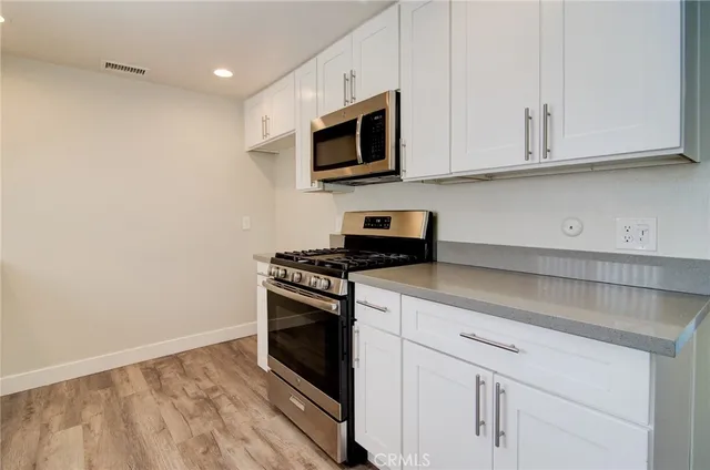 $555,000 | 2525 North Bourbon Street, Unit T4, Orange, CA 92865