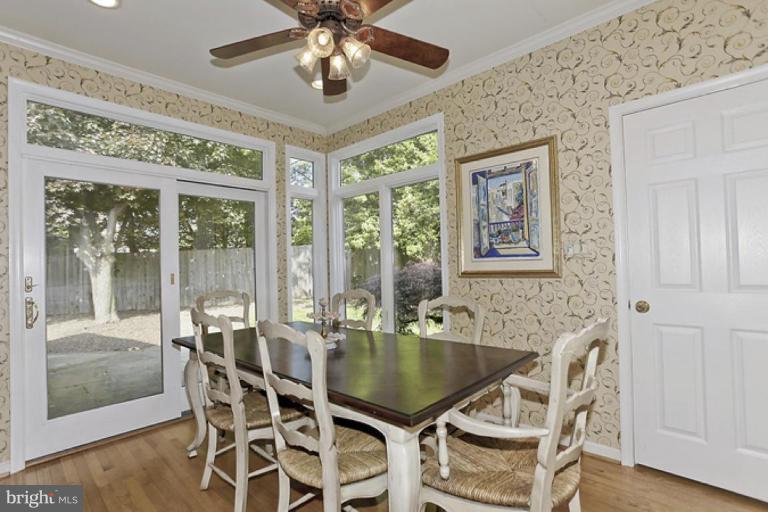 7908 Raphael Court Potomac, MD 20854 - Photo 12 of 27 Breakfast Area