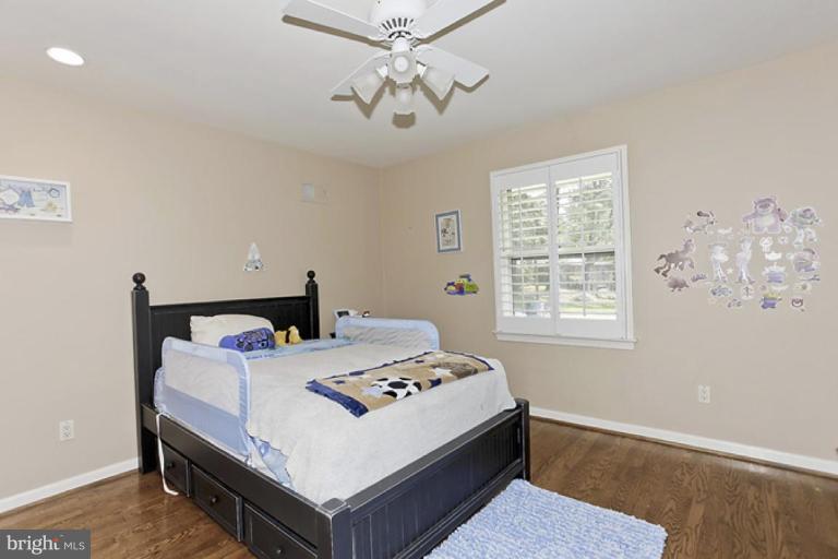7908 Raphael Court Potomac, MD 20854 - Photo 19 of 27 Bedroom #3