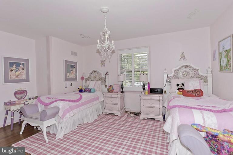 7908 Raphael Court Potomac, MD 20854 - Photo 20 of 27 Bedroom #2