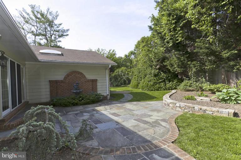 7908 Raphael Court Potomac, MD 20854 - Photo 23 of 27 Patio 2