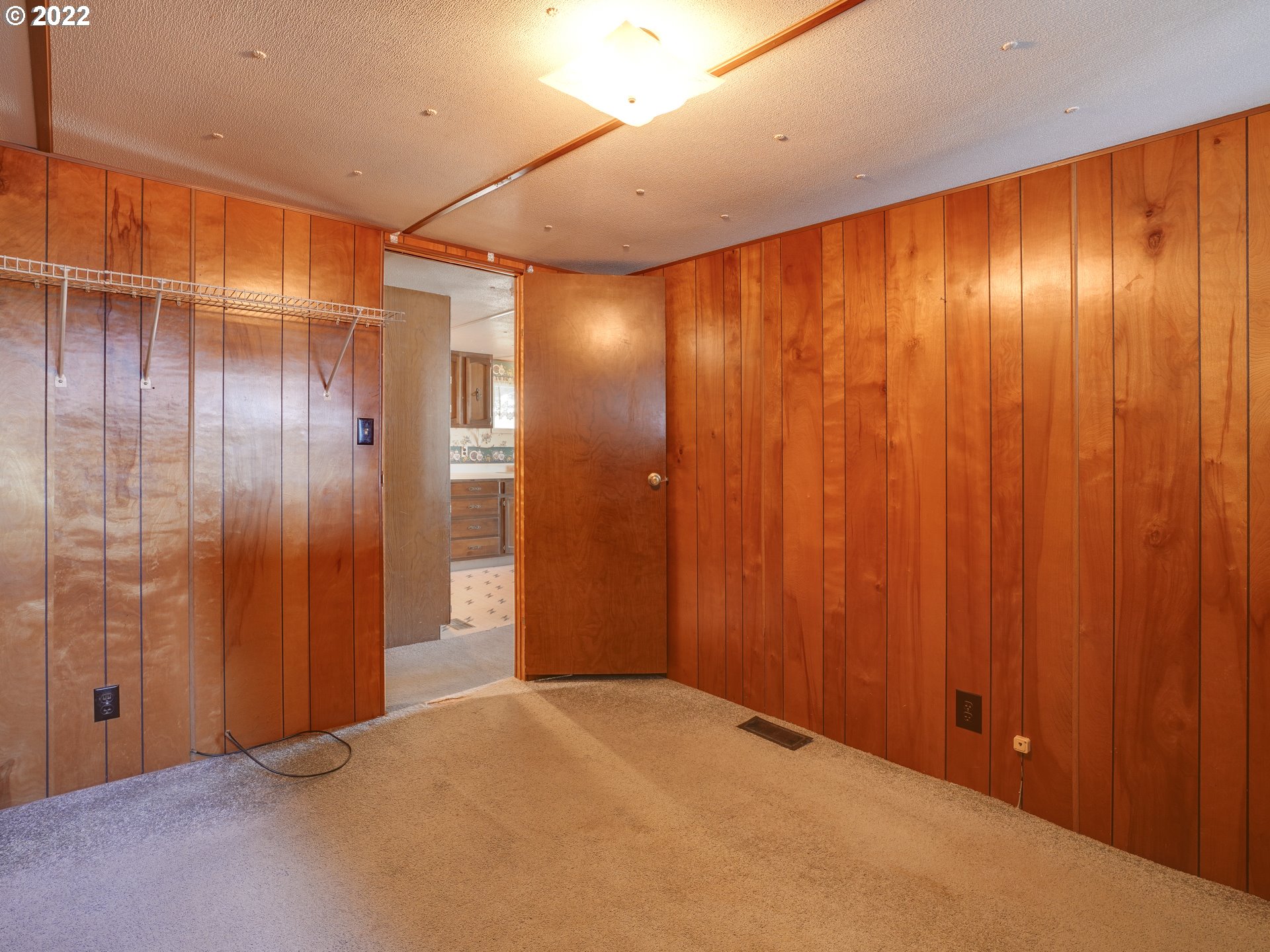 17655 Southeast Bluff Road, Unit 25 Sandy, OR 97055 - Photo 13 of 32 Gallery Image 13
