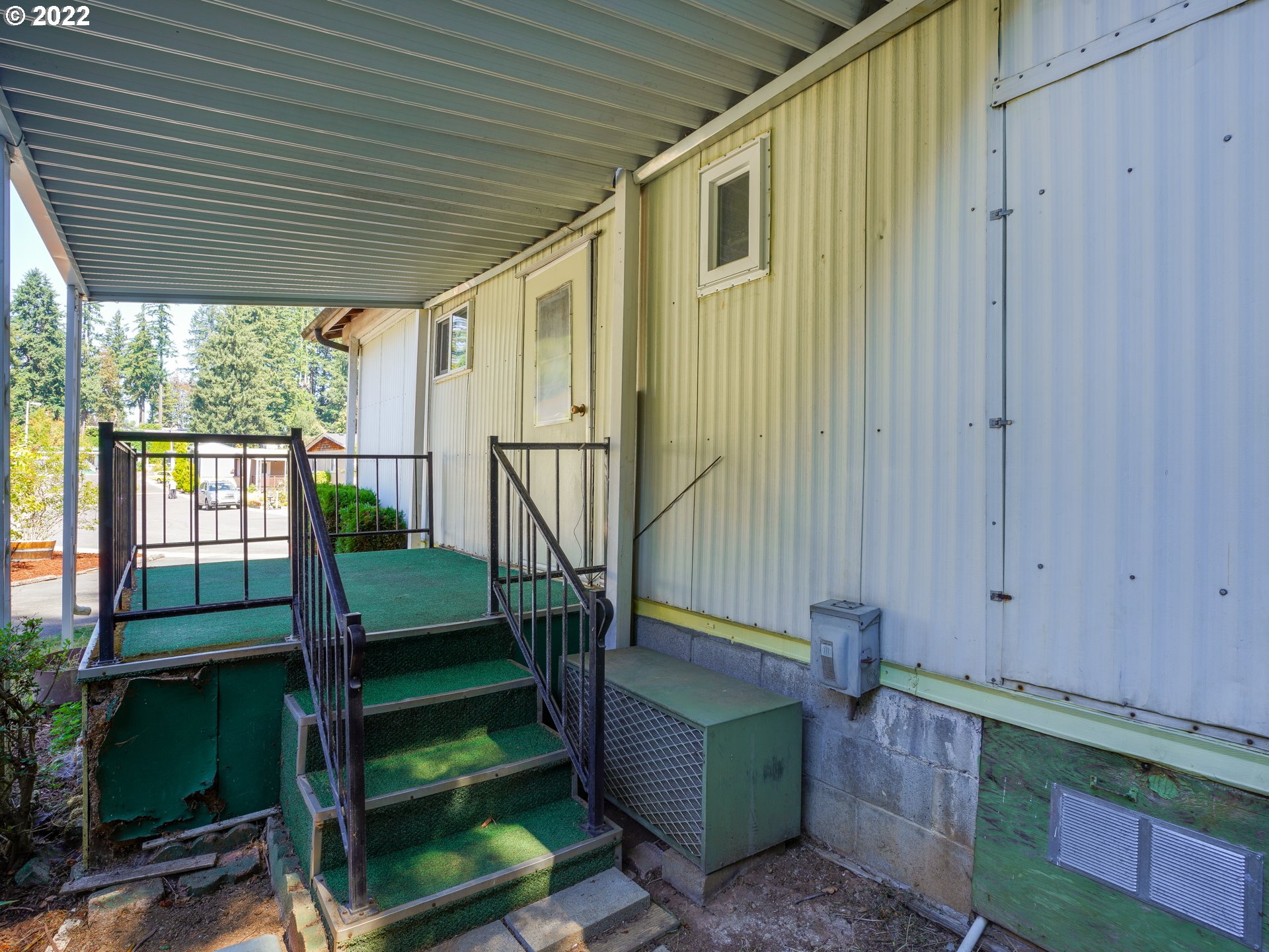 17655 Southeast Bluff Road, Unit 25 Sandy, OR 97055 - Photo 19 of 32 Gallery Image 19