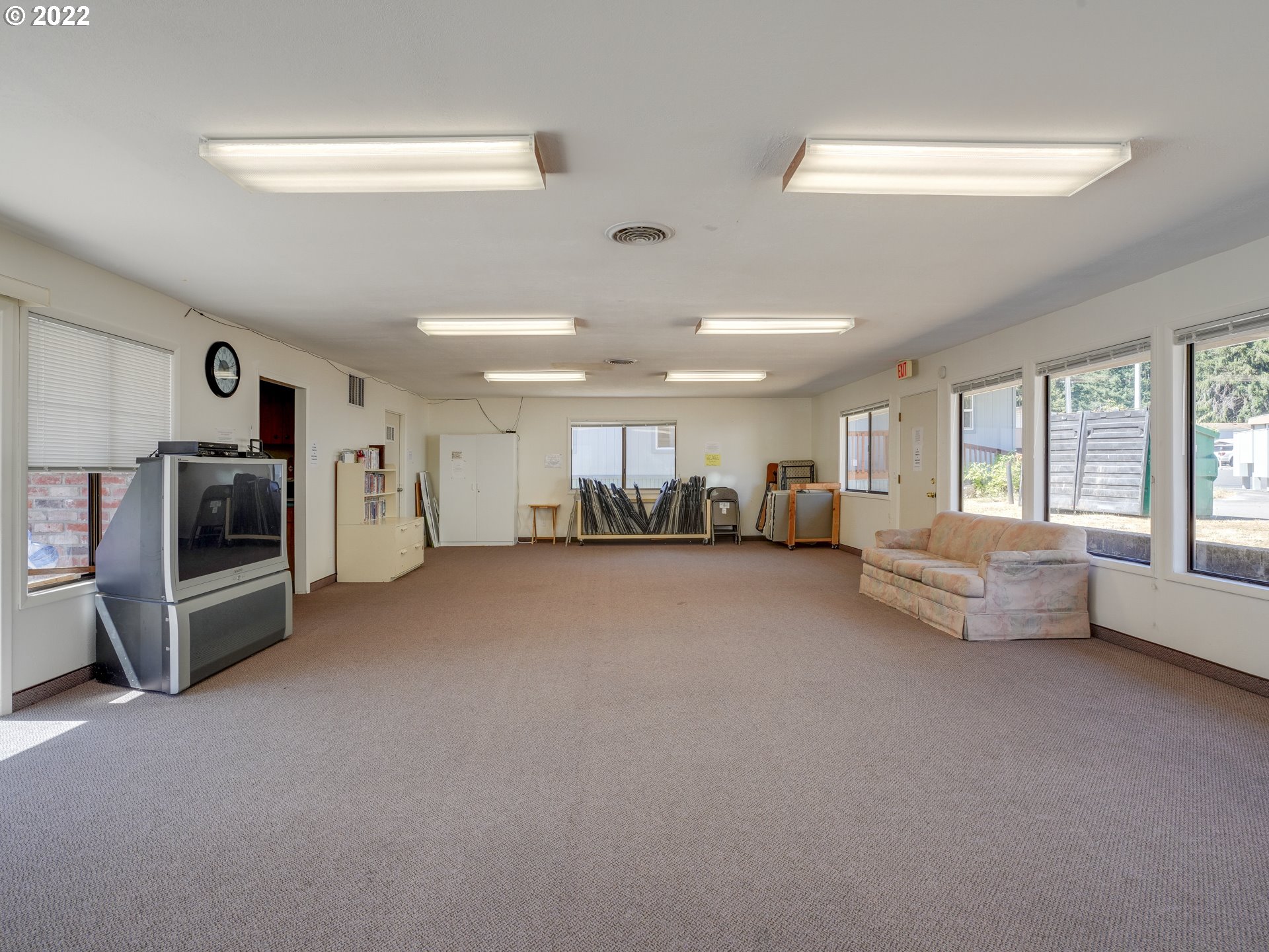 17655 Southeast Bluff Road, Unit 25 Sandy, OR 97055 - Photo 29 of 32 Community Club House