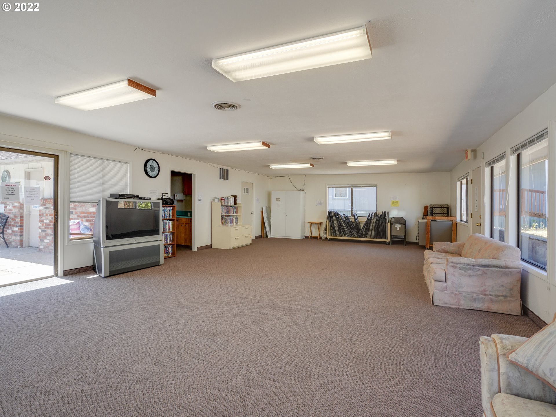 17655 Southeast Bluff Road, Unit 25 Sandy, OR 97055 - Photo 31 of 32 Community Club House