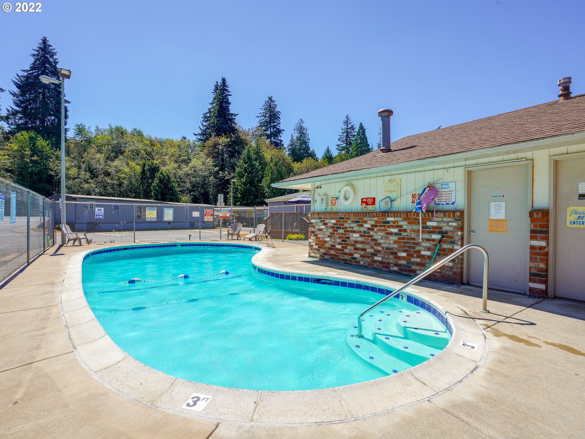 17655 Southeast Bluff Road, Unit 25 Sandy, OR 97055 - Photo 32 of 32 Community Pool