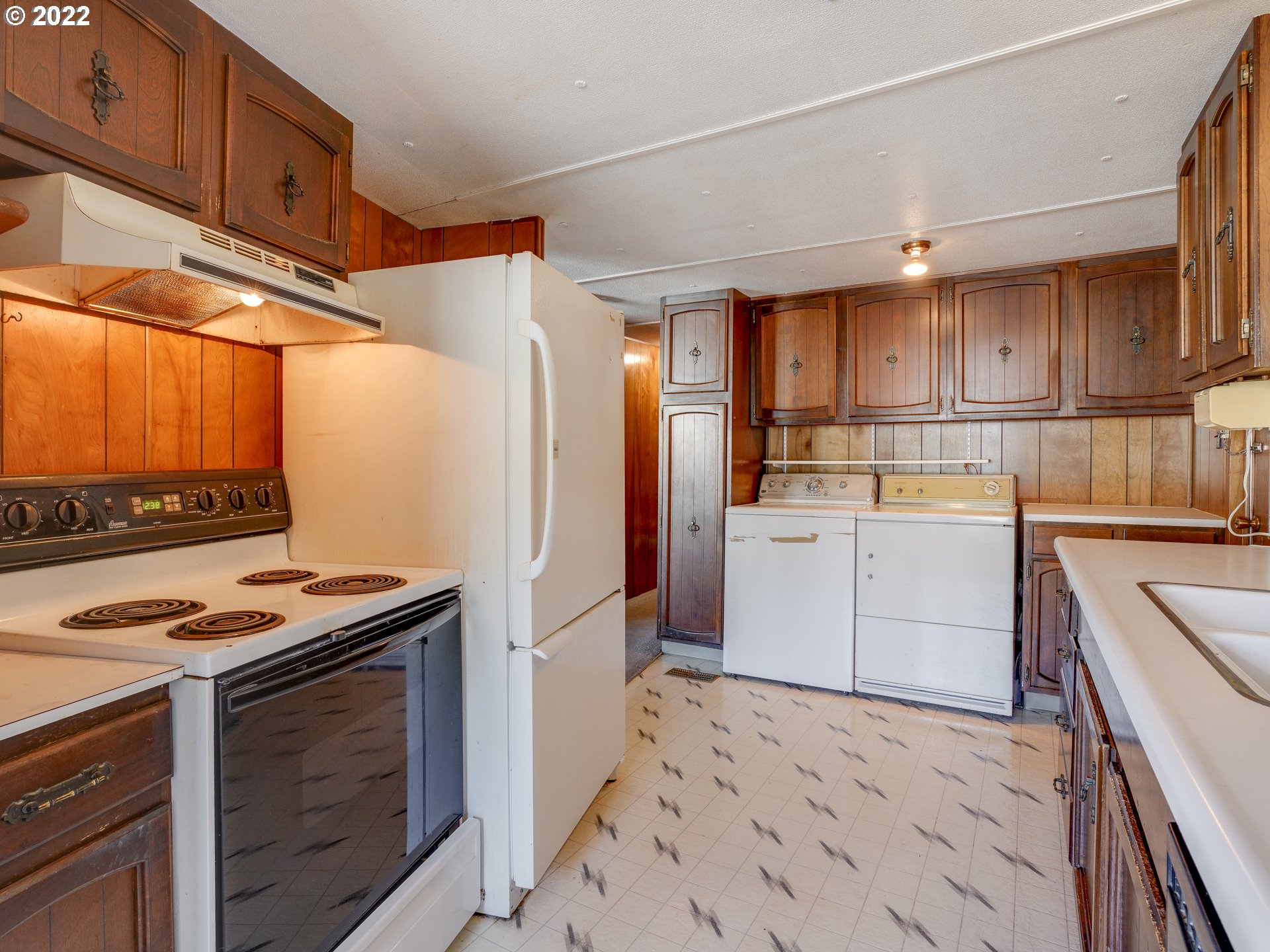17655 Southeast Bluff Road, Unit 25 Sandy, OR 97055 - Photo 9 of 32 Gallery Image 9