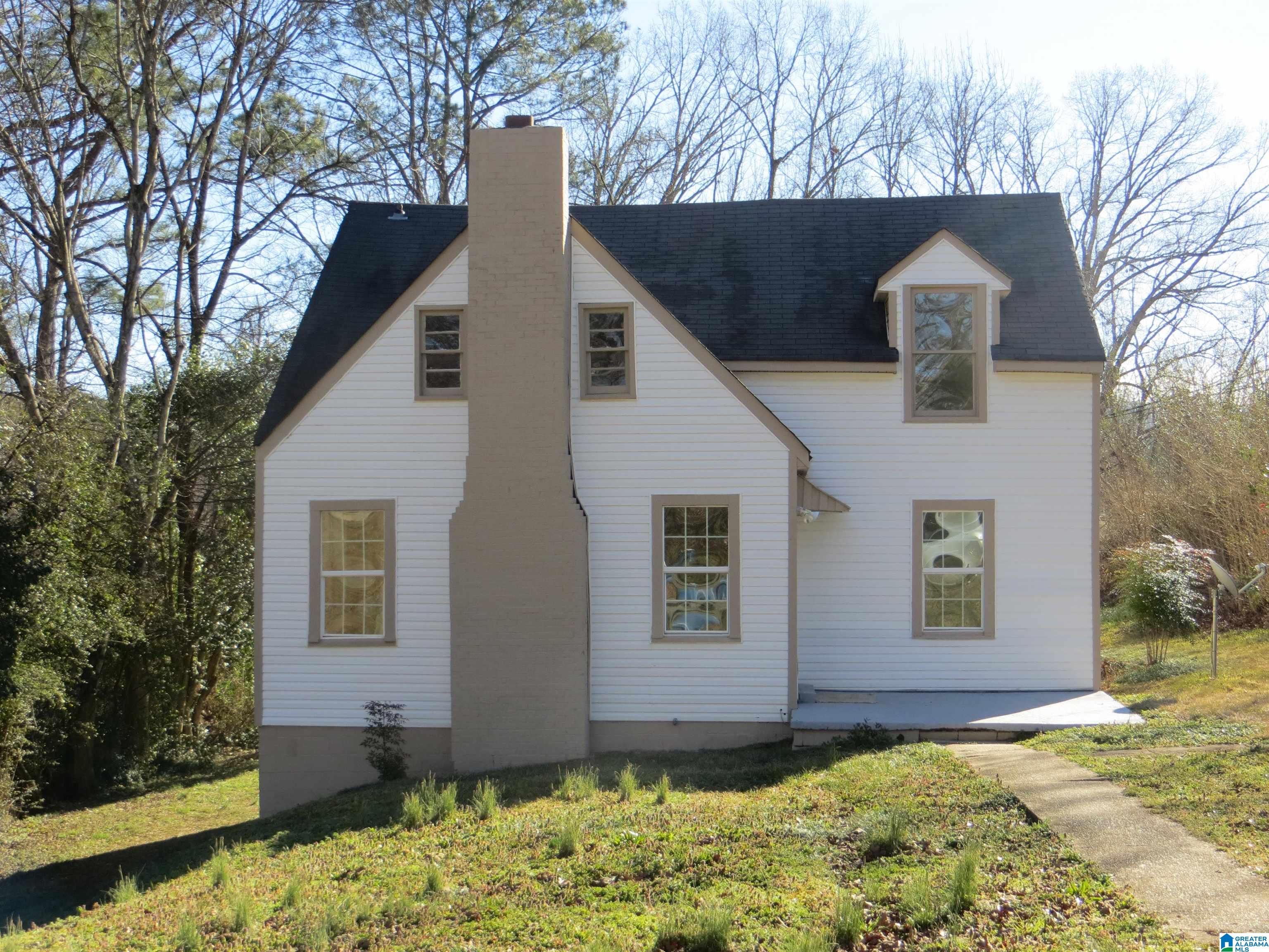 724 Blue Ridge Drive Anniston, AL 36207 - Photo 1 of 43