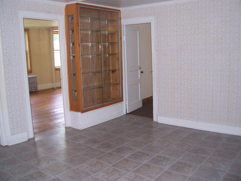 131 Beech Street Bennington, VT 05201 - Photo 4 of 18 Gallery Image 4