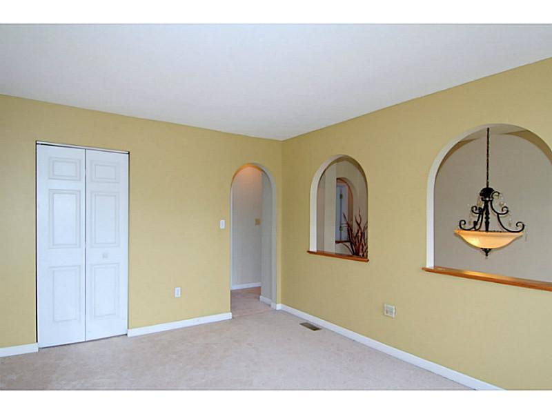3008 Meyeridge Road Pittsburgh, PA 15209 - Photo 12 of 25 Den.