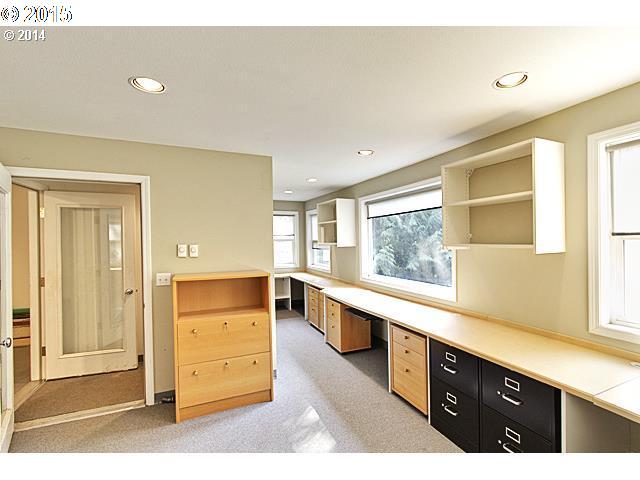 33186 Canaan Road Deer Island, OR 97054 - Photo 8 of 16 Gallery Image 8
