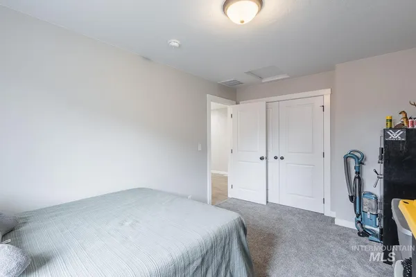 $355,000 | 310 West Owyhee Avenue, Homedale, ID 83628