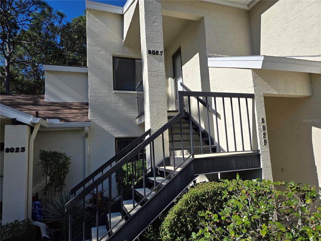 8027 Picketts Court, Unit A Weeki Wachee, FL 34613 - Photo 2 of 15