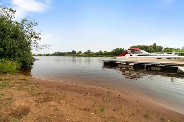 $799,900 | 546 Marina Drive, Superior, WI 54880