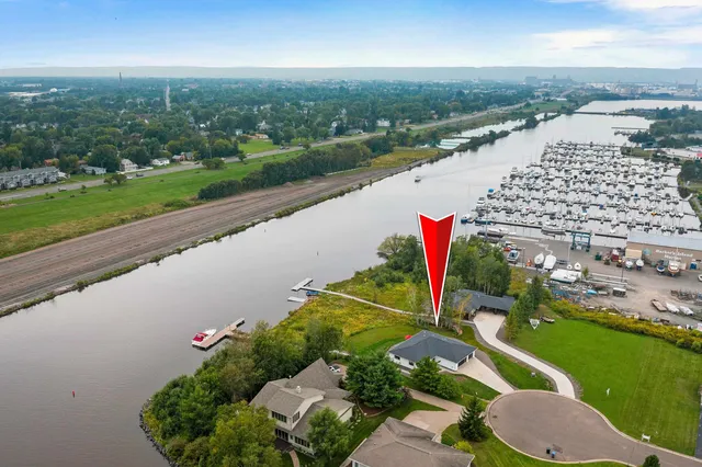 $799,900 | 546 Marina Drive, Superior, WI 54880