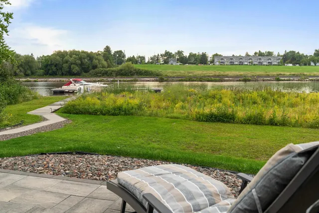 $799,900 | 546 Marina Drive, Superior, WI 54880