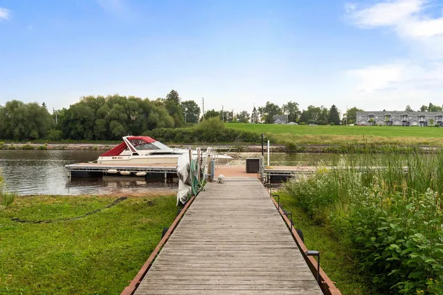 $799,900 | 546 Marina Drive, Superior, WI 54880