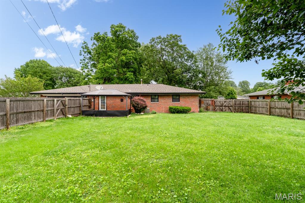 232 Springdale Drive Belleville, IL 62223 - Photo 32 of 33