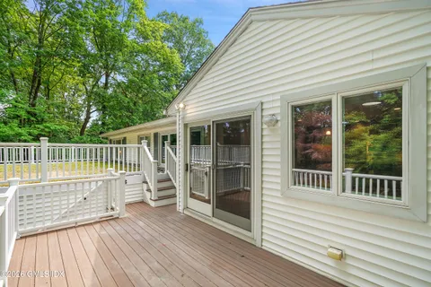 $1,850,000 | 33 Sachem Road, Greenwich, CT 06830