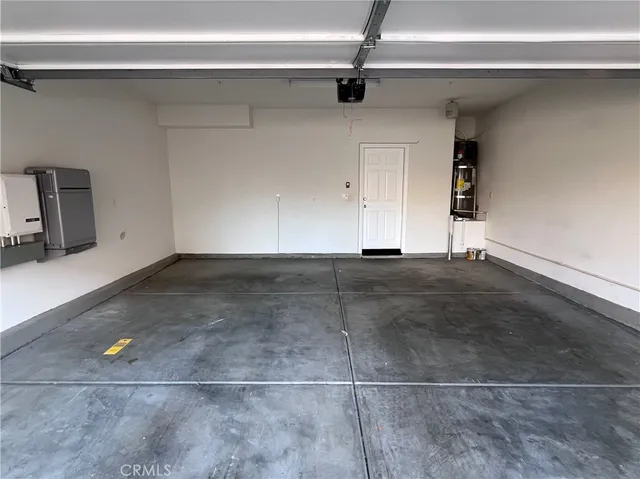 a view of a livingroom with an empty space