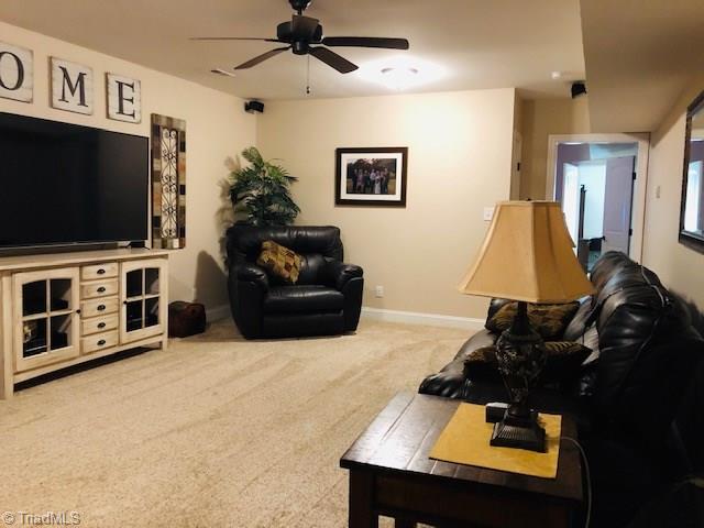 5091 Peppertree Road Clemmons, NC 27012 - Photo 4 of 24 Gallery Image 4