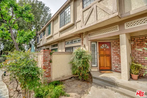 $606,800 | 7100 Balboa Boulevard, Unit 703, Van Nuys, CA 91406