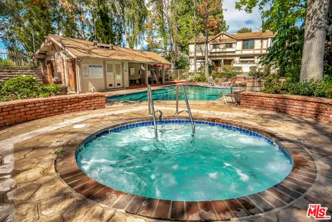 $589,000 | 7100 Balboa Boulevard, Unit 703, Van Nuys, CA 91406