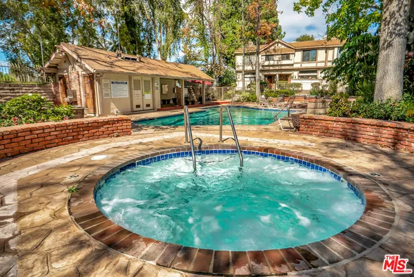 $606,800 | 7100 Balboa Boulevard, Unit 703, Van Nuys, CA 91406