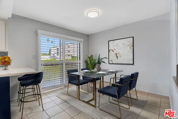 $606,800 | 7100 Balboa Boulevard, Unit 703, Van Nuys, CA 91406