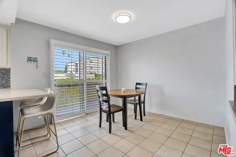 $589,000 | 7100 Balboa Boulevard, Unit 703, Van Nuys, CA 91406