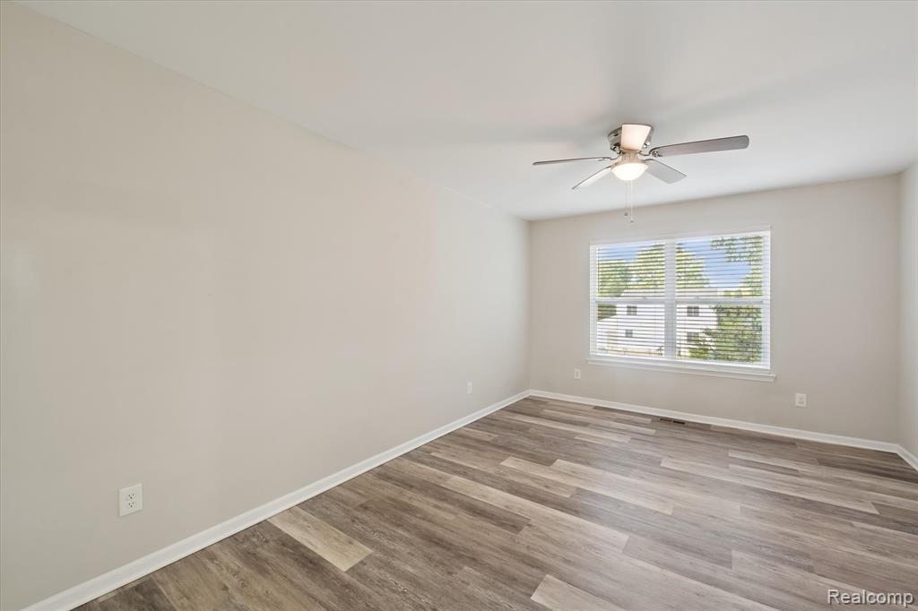 816 Nelson's Ridge Drive Howell, MI 48843 - Photo 17 of 36