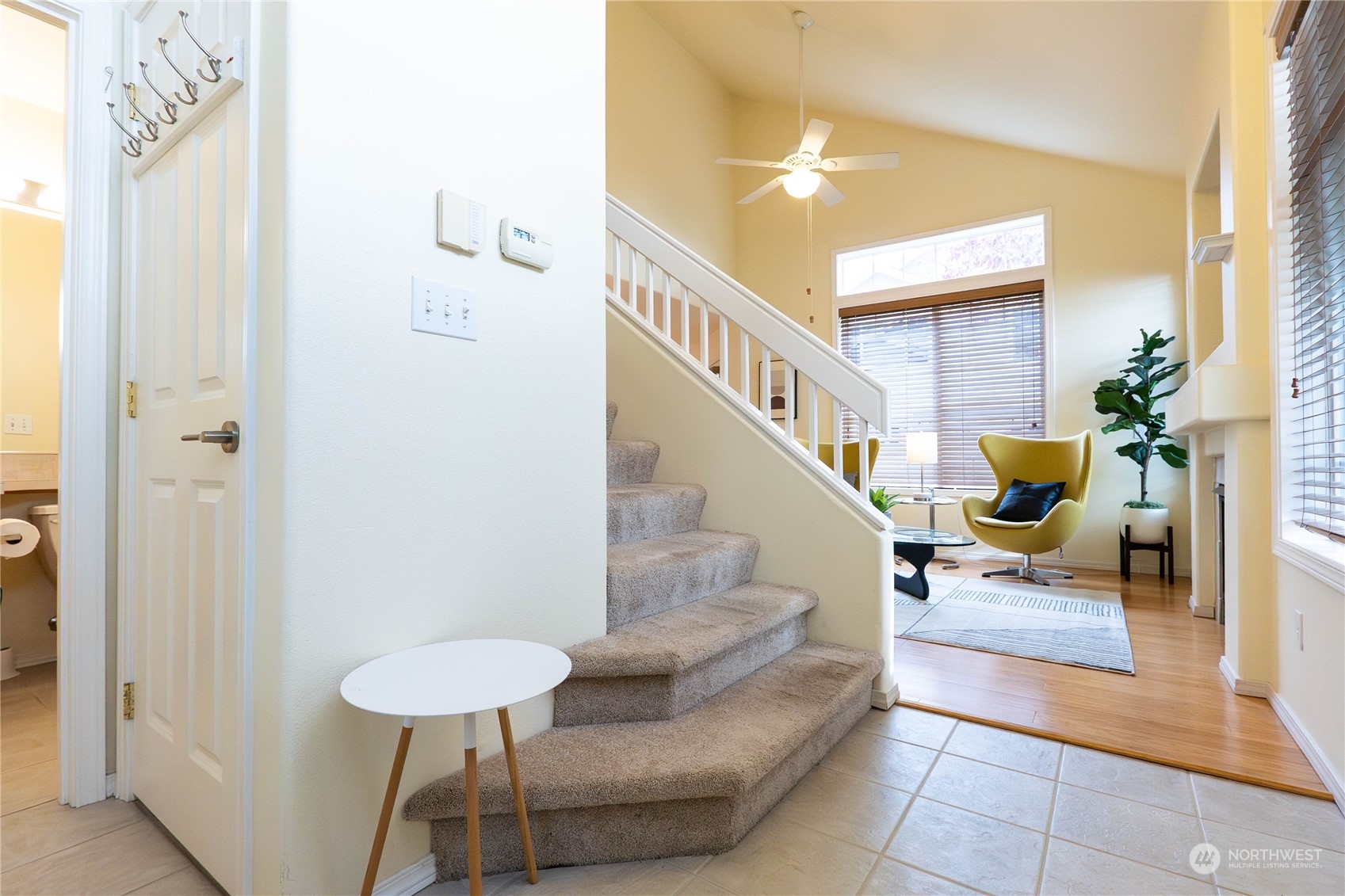 559 Elma Place Northeast Renton, WA 98059 - Photo 3 of 30 a view of entryway and hall