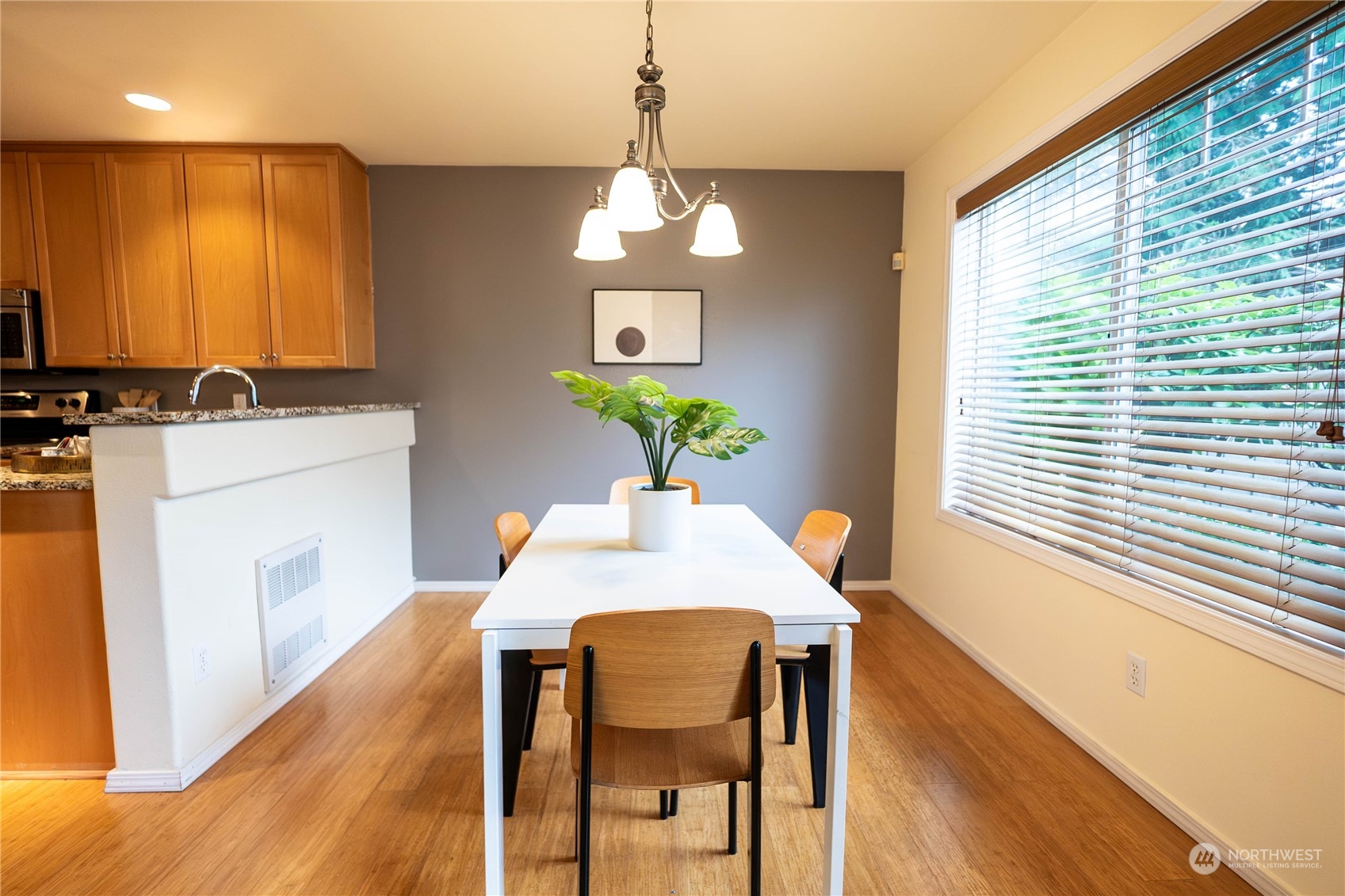 559 Elma Place Northeast Renton, WA 98059 - Photo 8 of 30 a dining room with furniture and window