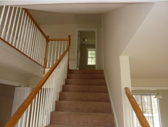 37 Taylor Road Dover, NH 03820 - Photo 4 of 23