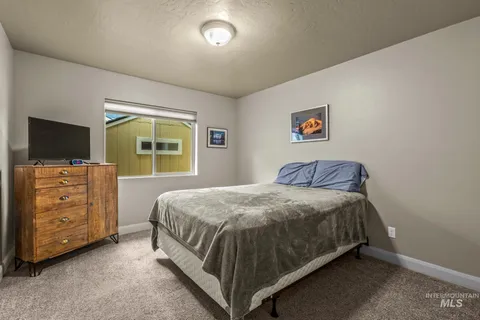 $599,000 | 5832 West Rotherham Drive, Eagle, ID 83616