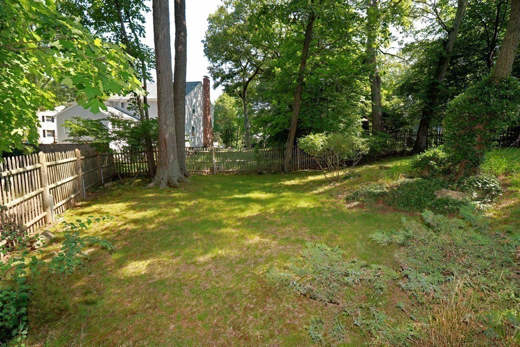 47 Avon Road Wellesley, MA 02482 - Photo 17 of 20 Gallery Image 17