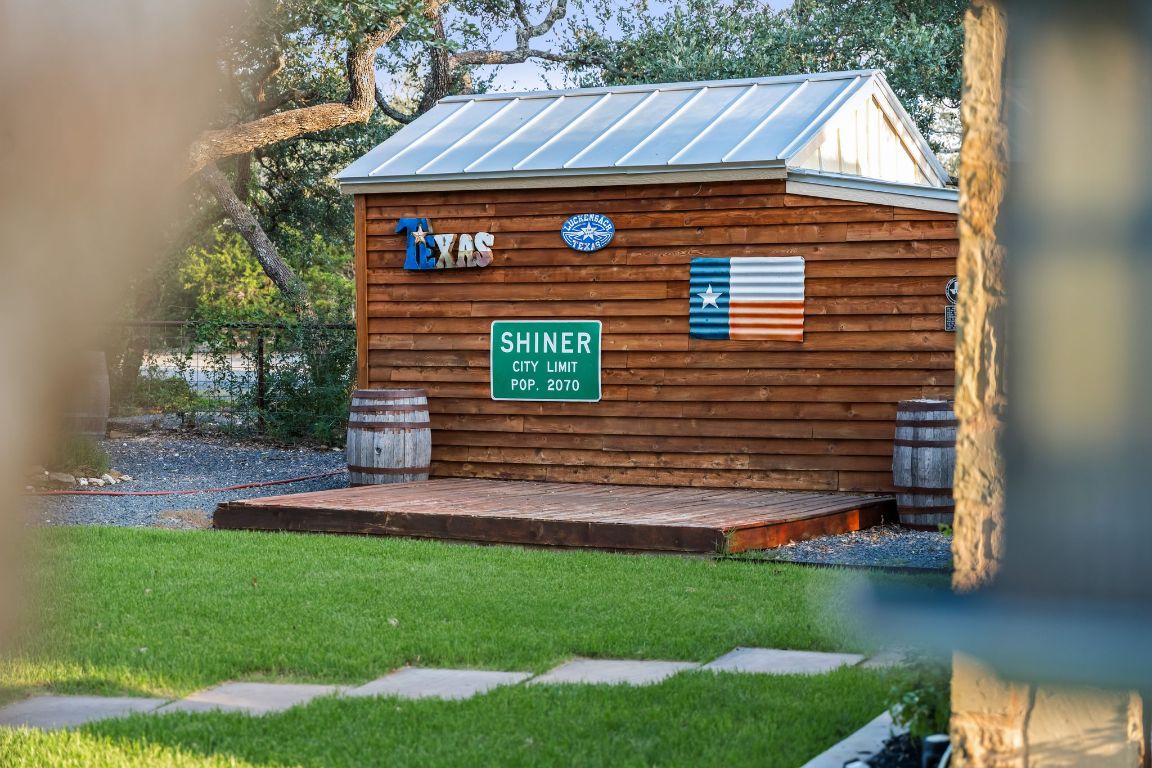 4204 Arthur Circle Leander, TX 78641 - Photo 7 of 40 a front view of a house with a yard