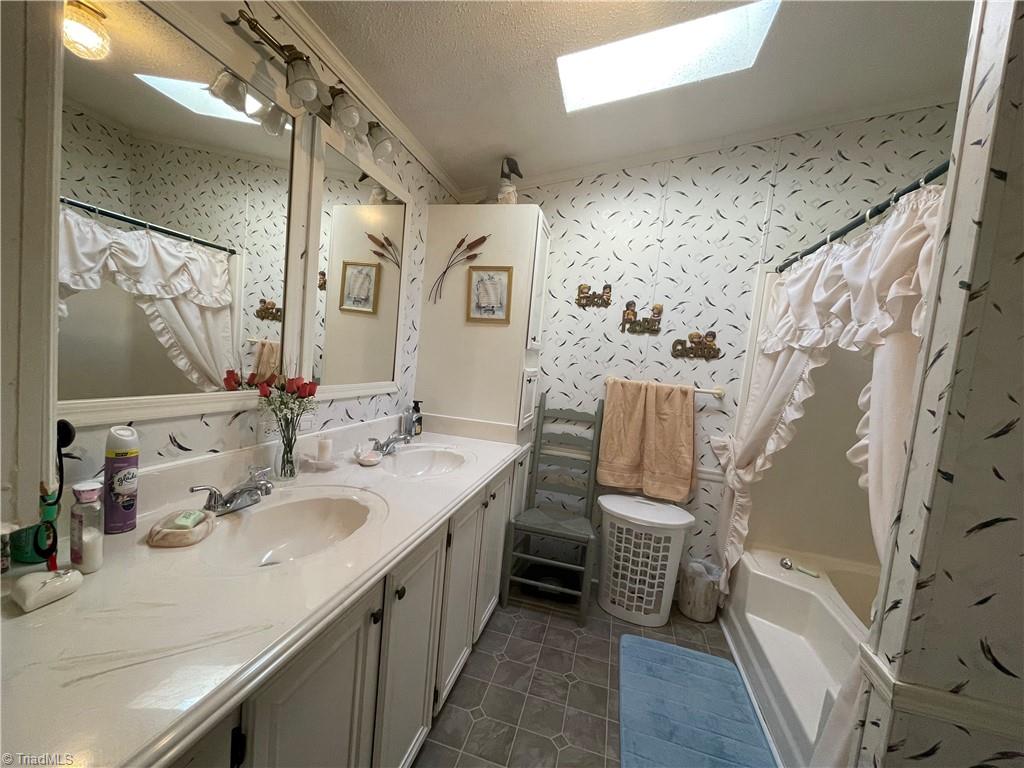 314 Highland Place Ronda, NC 28670 - Photo 15 of 26 Gallery Image 15