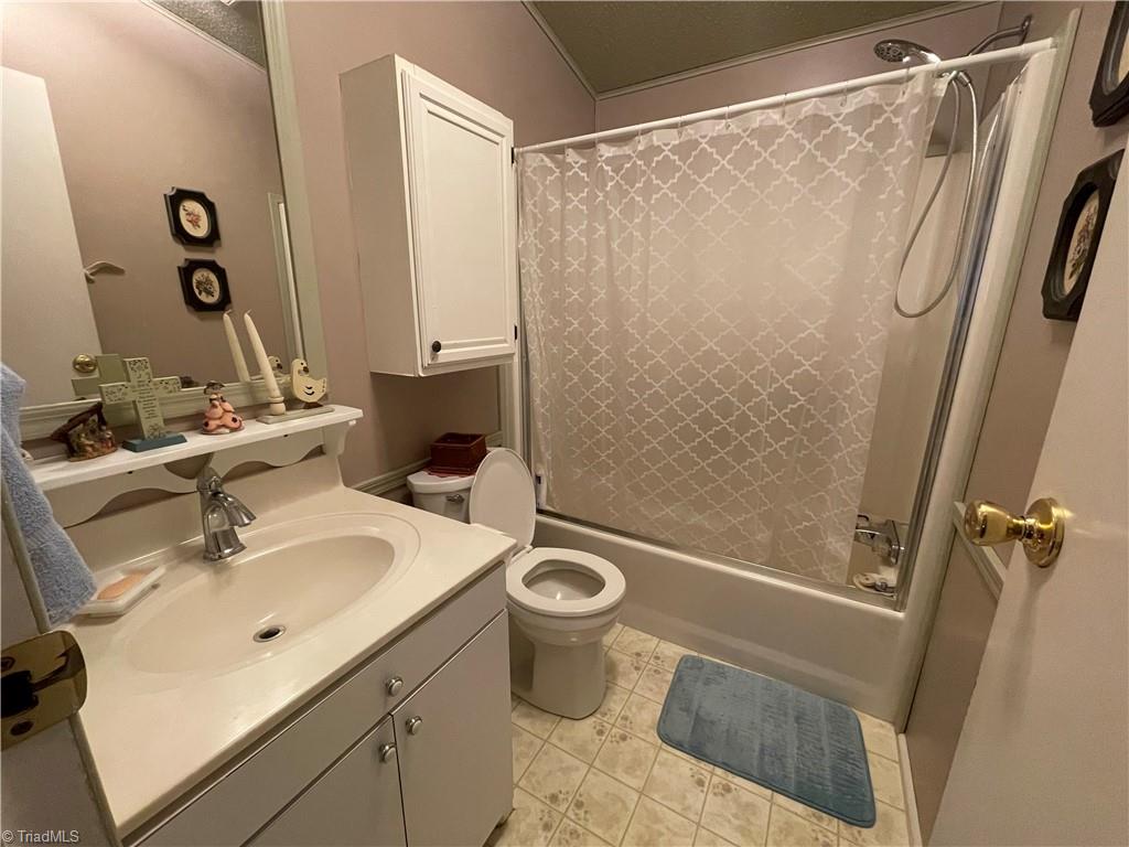 314 Highland Place Ronda, NC 28670 - Photo 17 of 26 Gallery Image 17