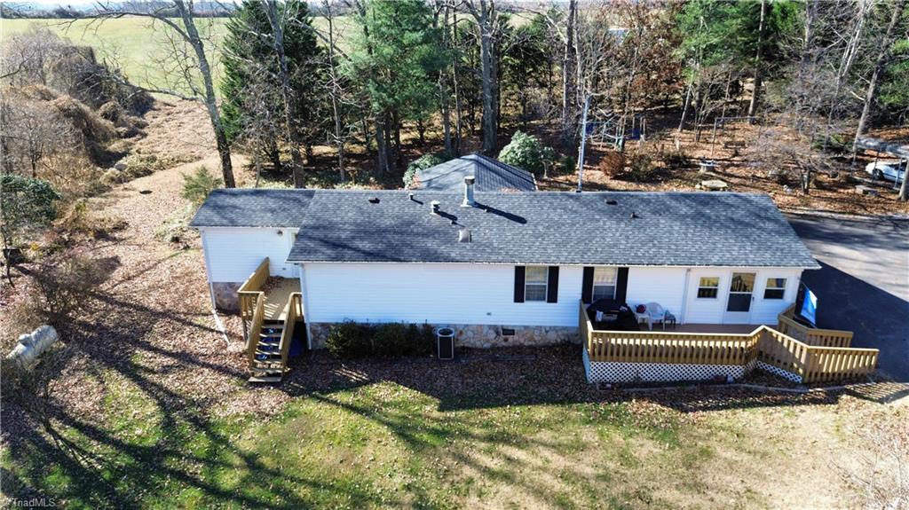 314 Highland Place Ronda, NC 28670 - Photo 2 of 26 Gallery Image 2