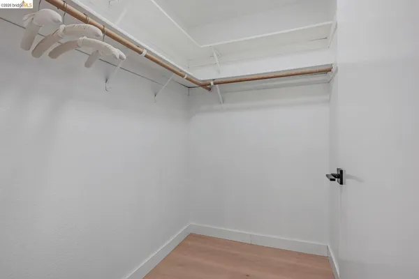 $639,000 | 16 Town Square Place, Oakland, CA 94603