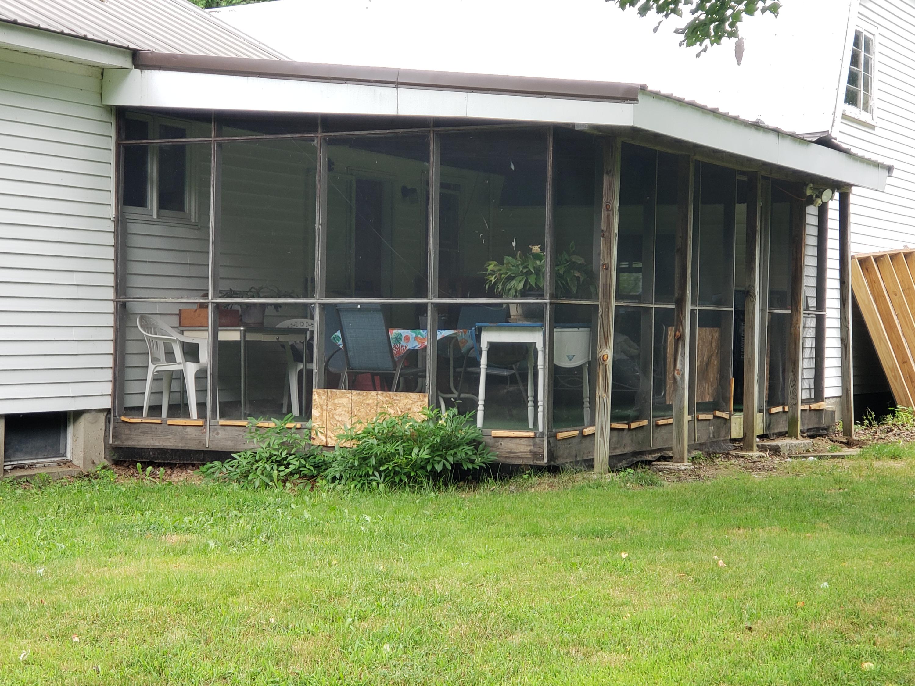 292 Staples Hill Road Canton, ME 04221 - Photo 4 of 28 3-Season sunroom!